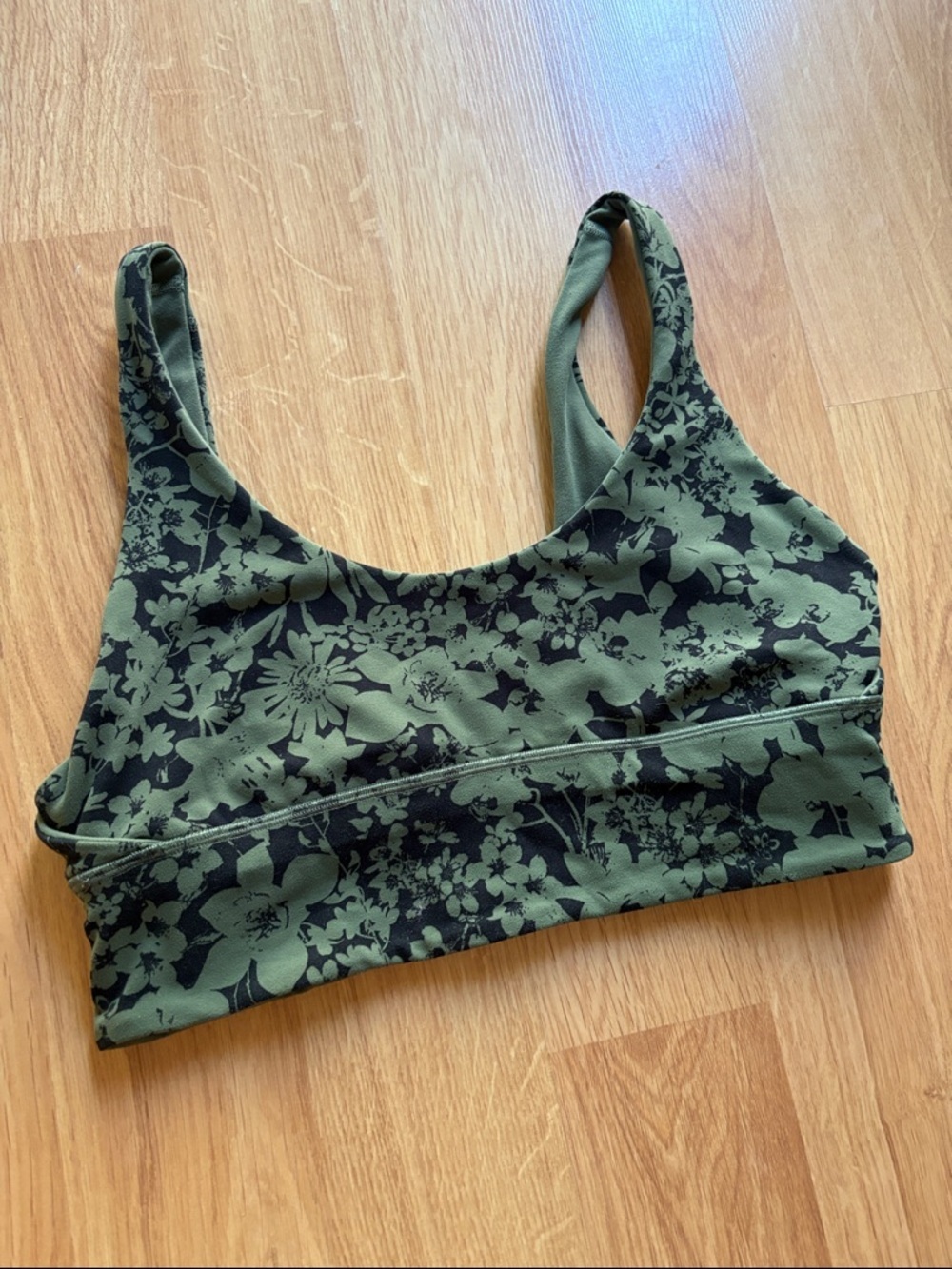 Lululemon efflorescent Olive Green Floral Active Set Sports Bra 10 BRA ONLY 6